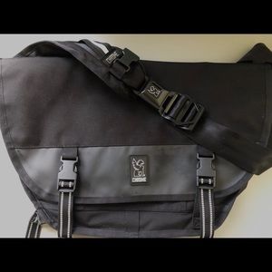 Chrome Medium Messenger Bag